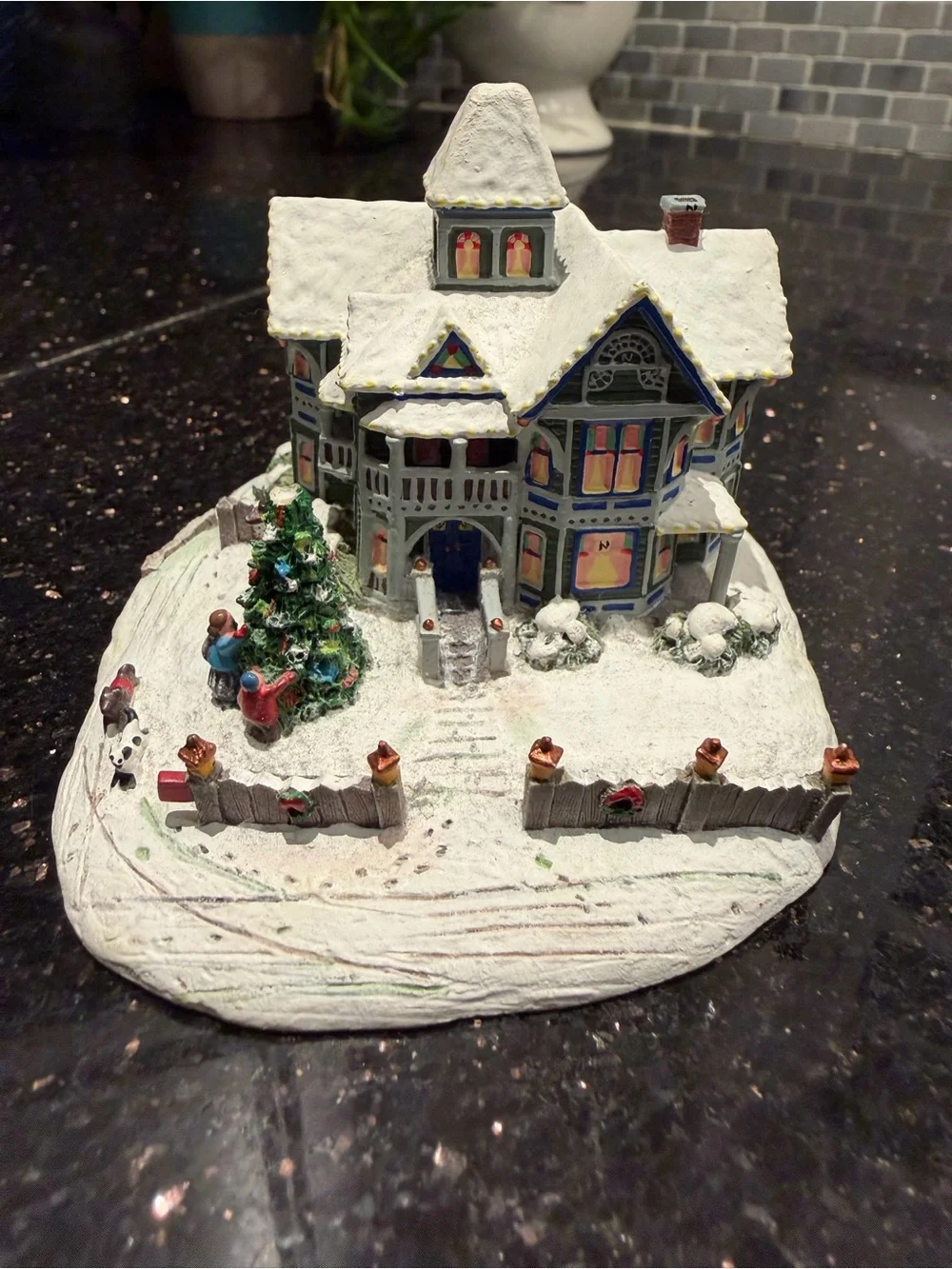 Hawthorne Village Thomas Kinkade, Victorian Lights Christmas Day 1996